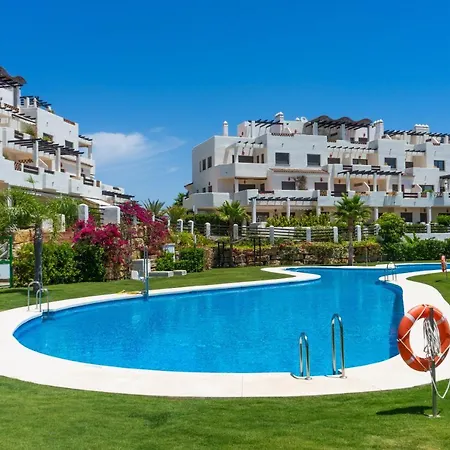 Beautiful With Seaview, Garden And Pool