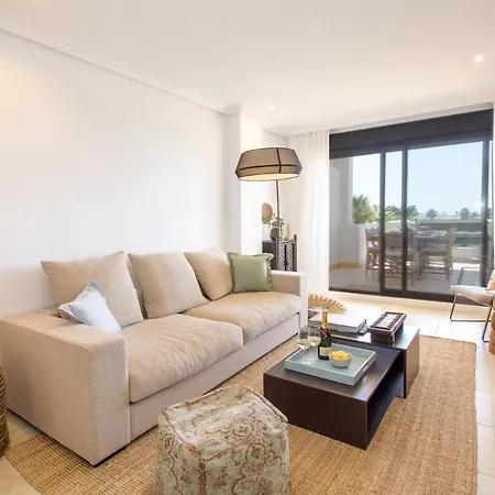 Beautiful With Seaview, Garden And Pool Apartment